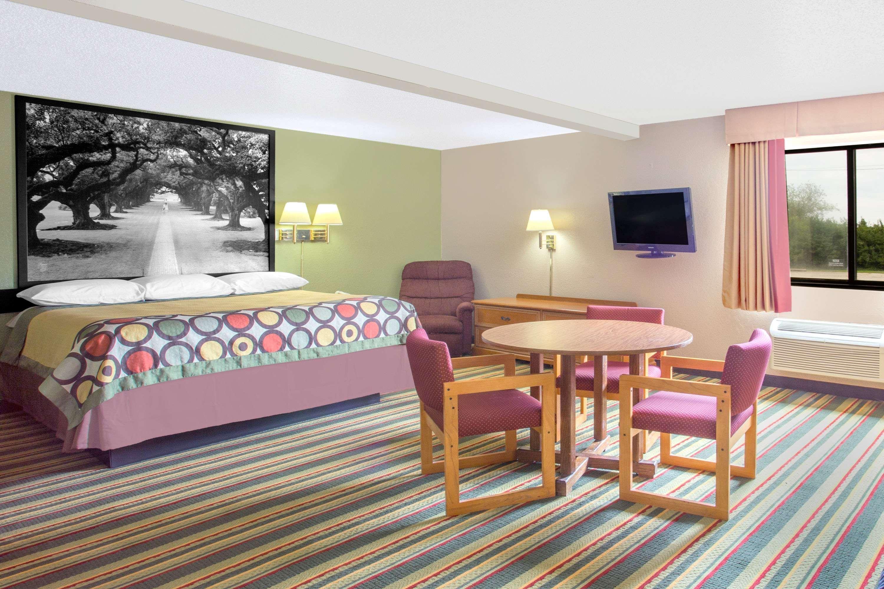 Super 8 By Wyndham Champaign Μοτέλ Εξωτερικό φωτογραφία