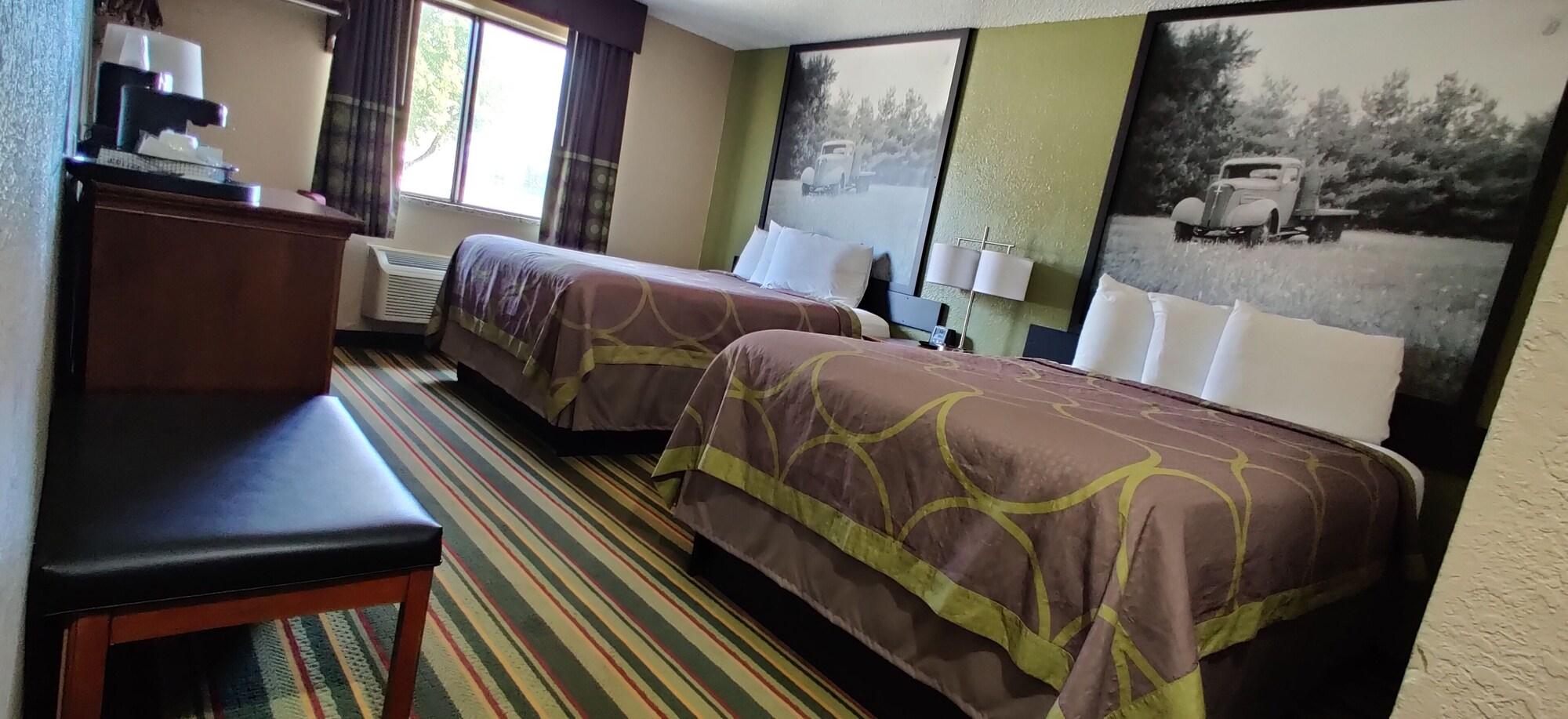 Super 8 By Wyndham Champaign Μοτέλ Εξωτερικό φωτογραφία